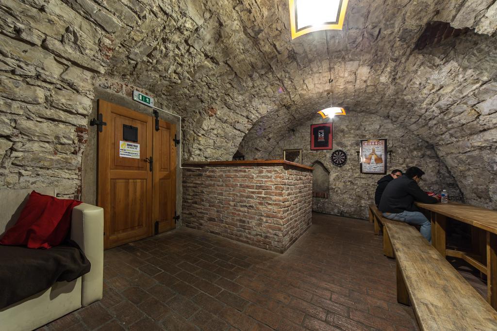 Hostel Mango Прага Екстериор снимка