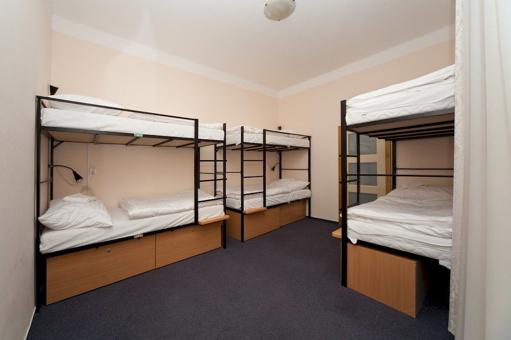 Hostel Mango Прага Екстериор снимка